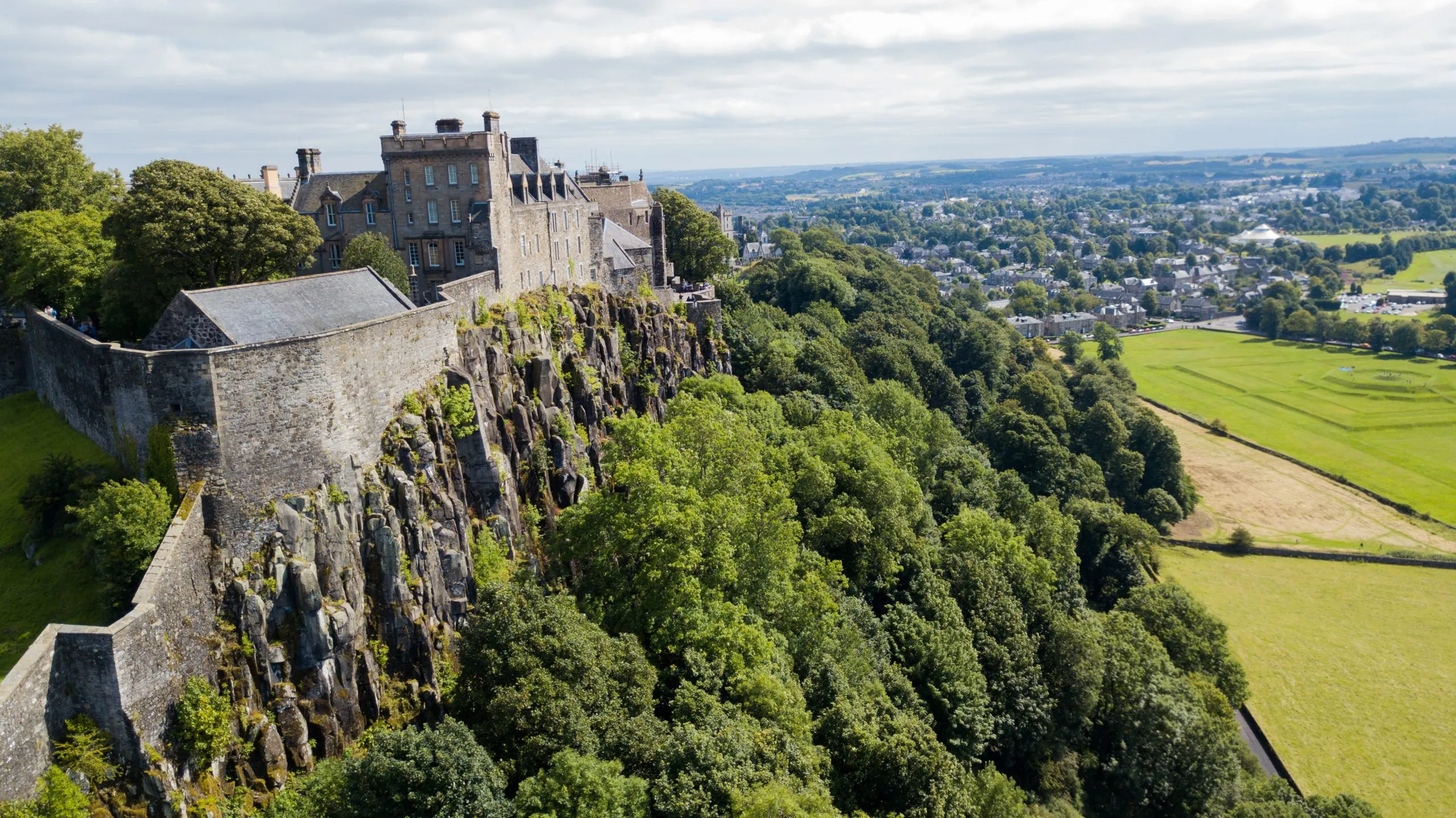 Uncover the illustrious past of Stirling Castle